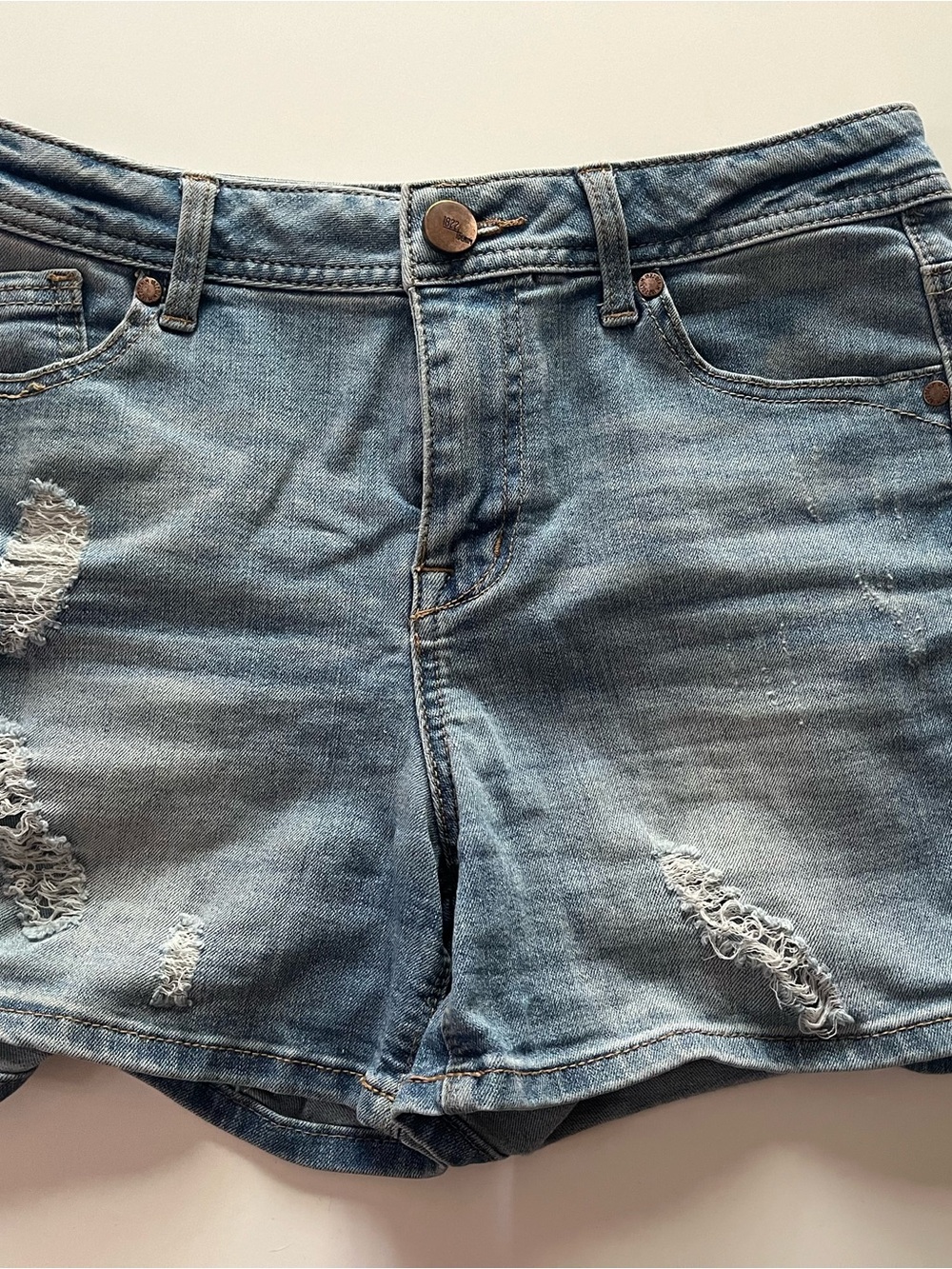 1822 Denim Distressed Light Blue Jean Shorts